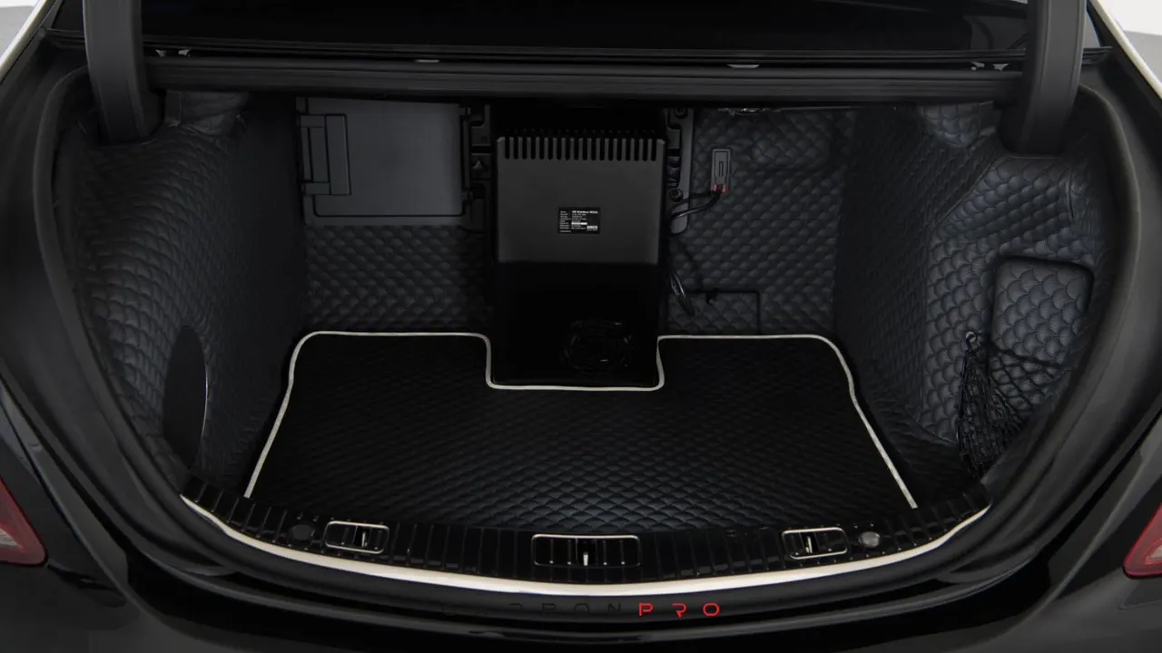 leather trunk quilted