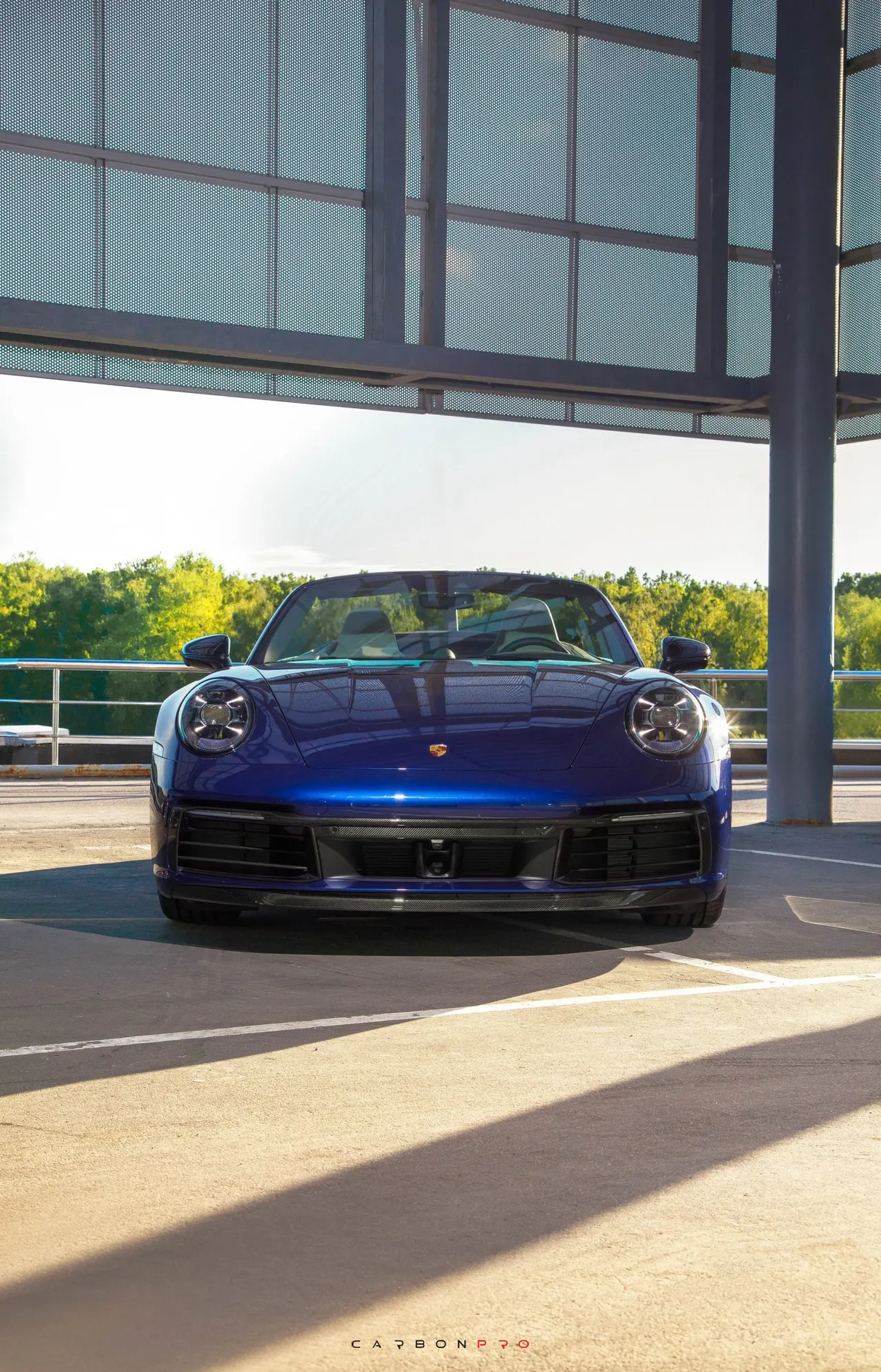 992