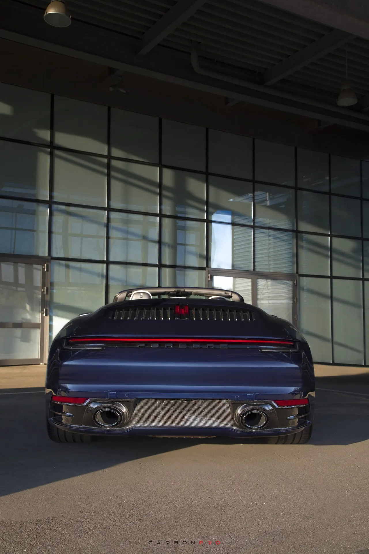 992