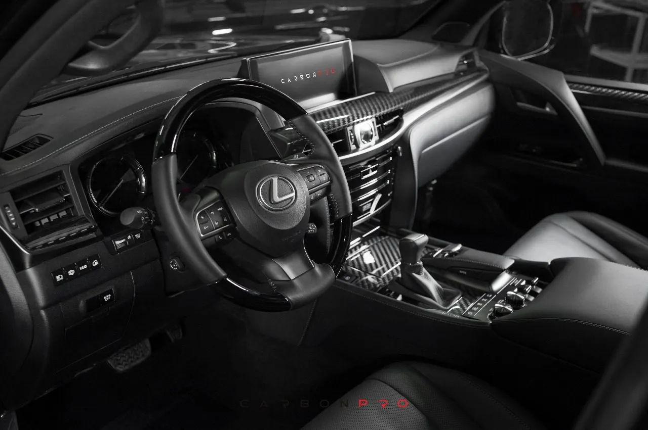 Lexus LX570