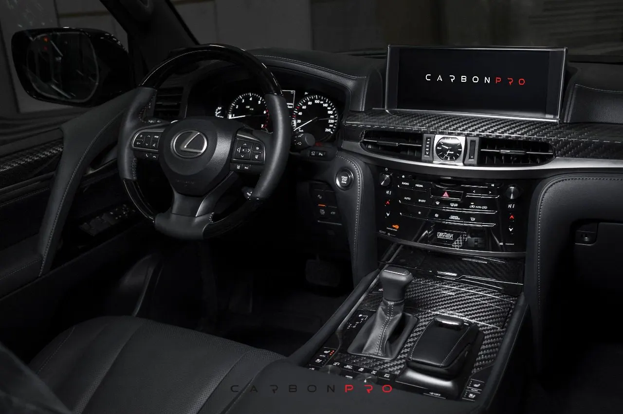 Lexus LX570
