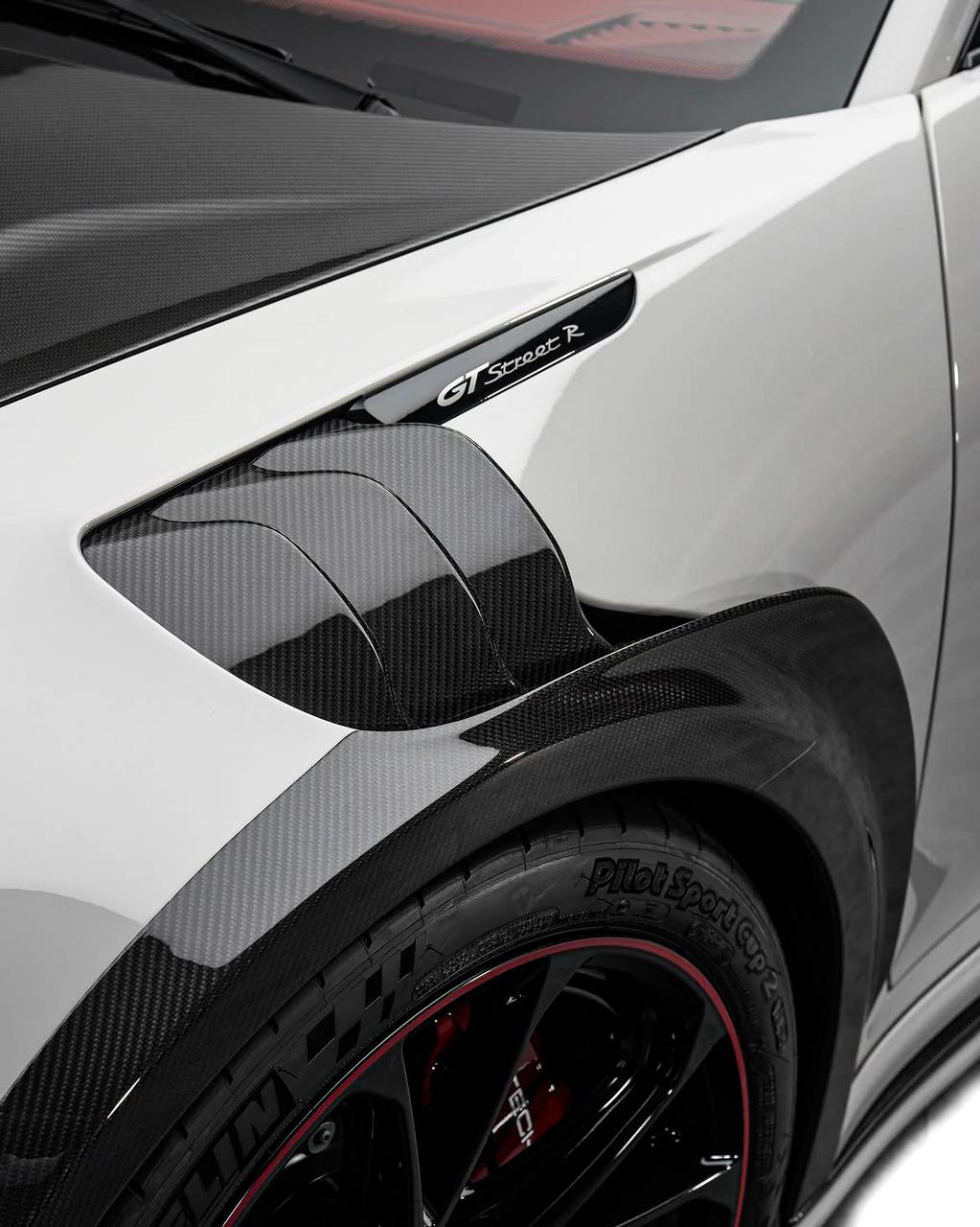 Porsche 911 TechArt GT Street R