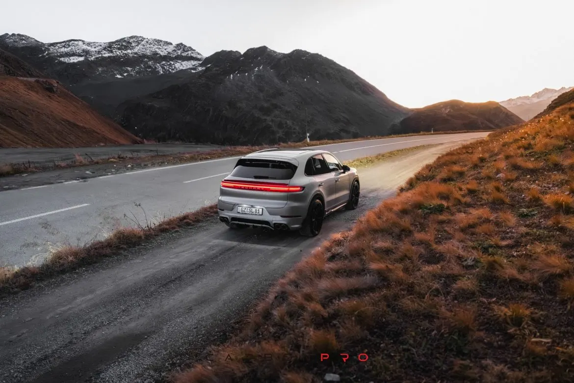 Rear Diffuser “Four Fast Fins” for E3.2 Cayenne