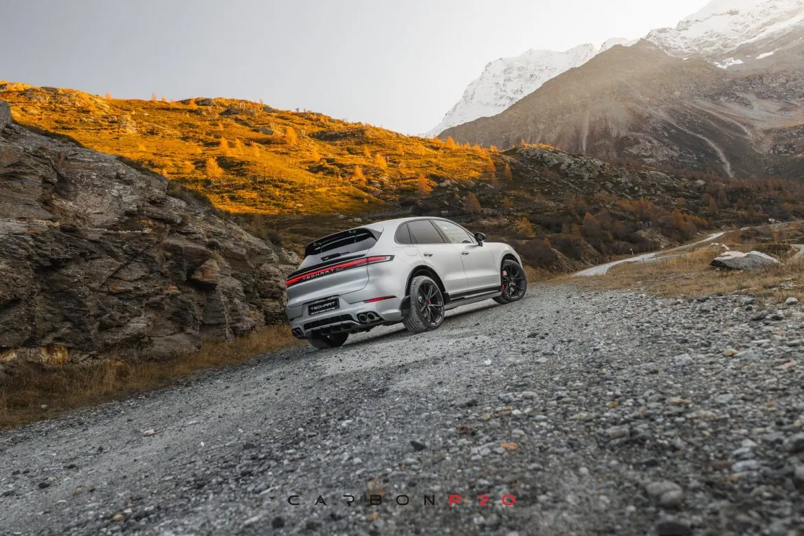 Rear Diffuser “Four Fast Fins” for E3.2 Cayenne