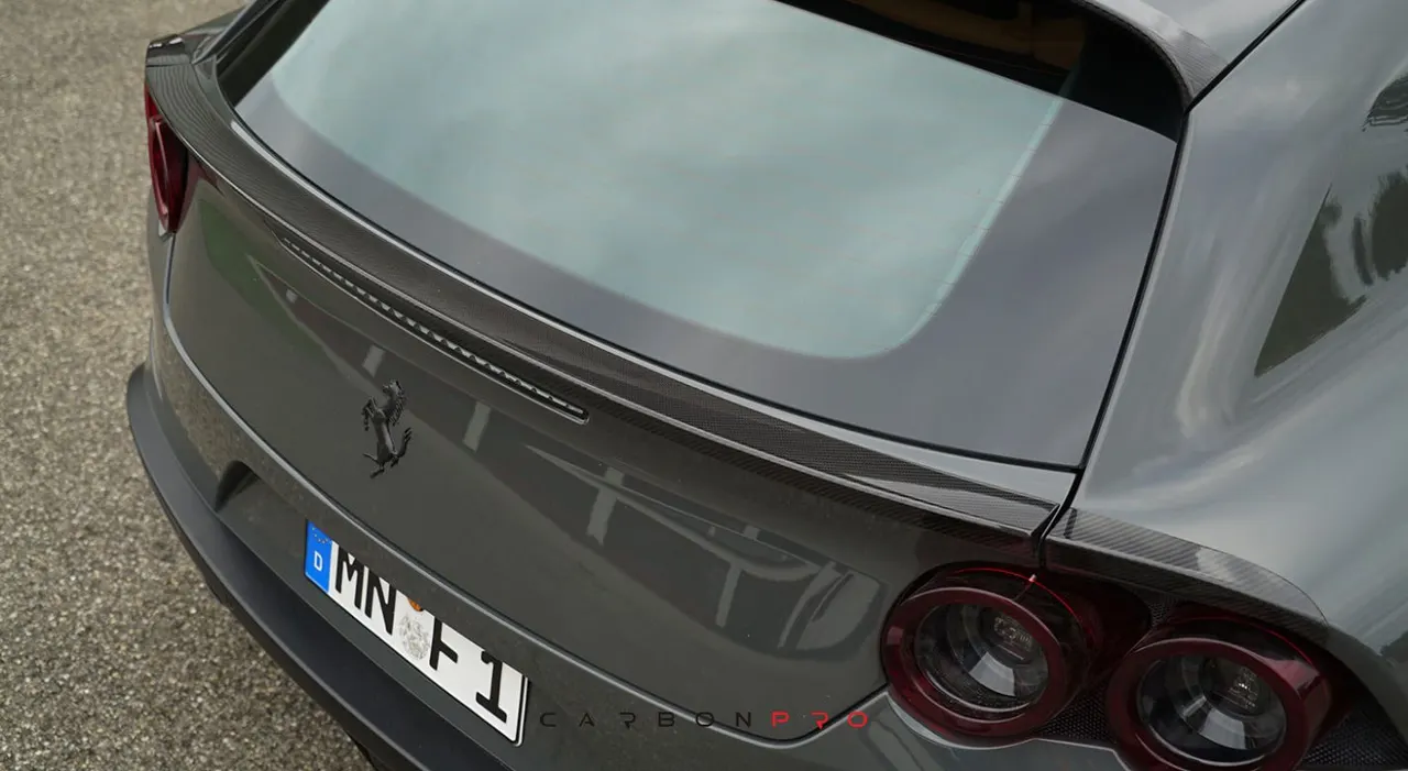 Rear spoiler