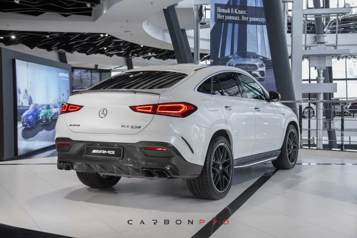 Carbon Rear spoiler (small)