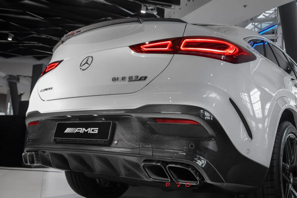 Carbon Rear spoiler (small)