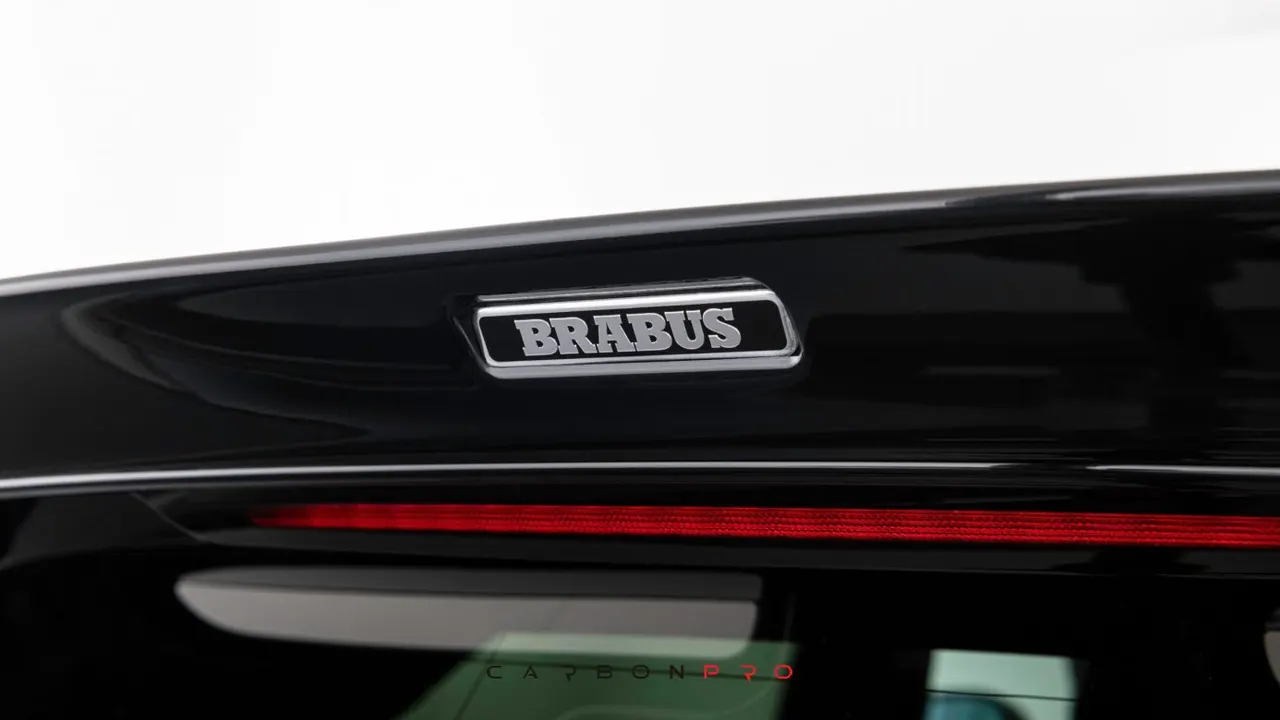 Rear spoiler