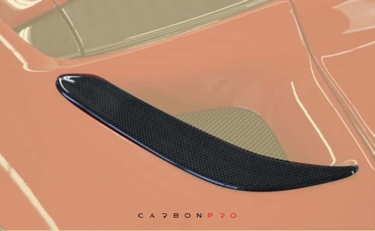 Rear spoiler splitter