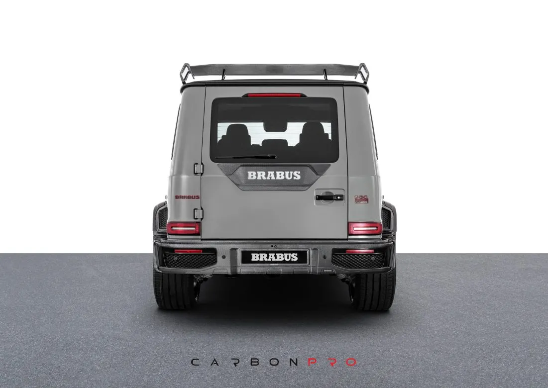 Rear spoiler with Rocket