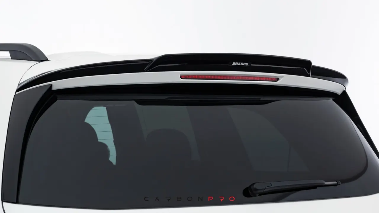 Rear spoiler