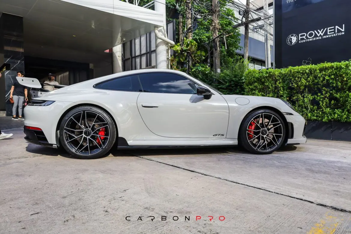 Side Skirts for 992 Carrera
