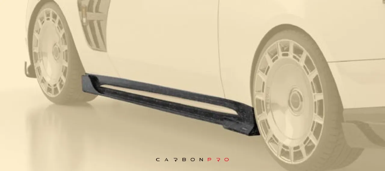 Side skirts with logo
