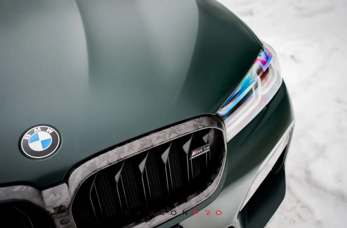 SPORT TECH Grilles