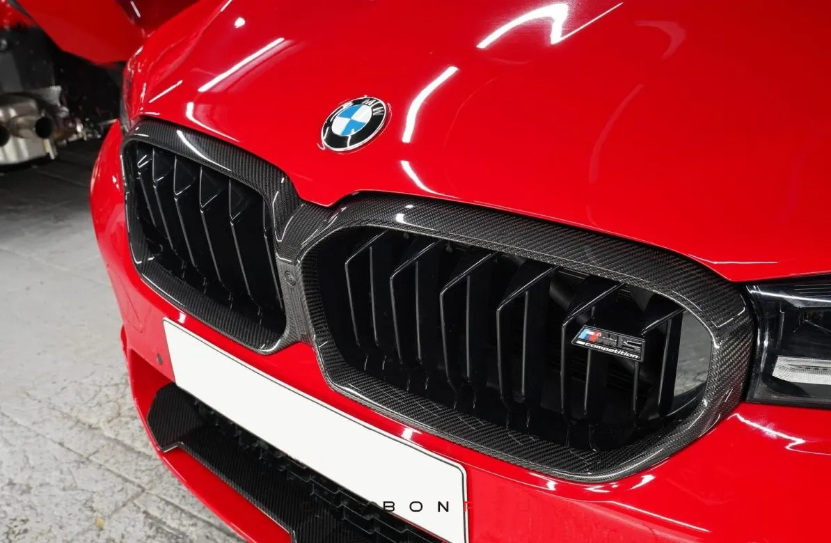 SPORT TECH Grilles