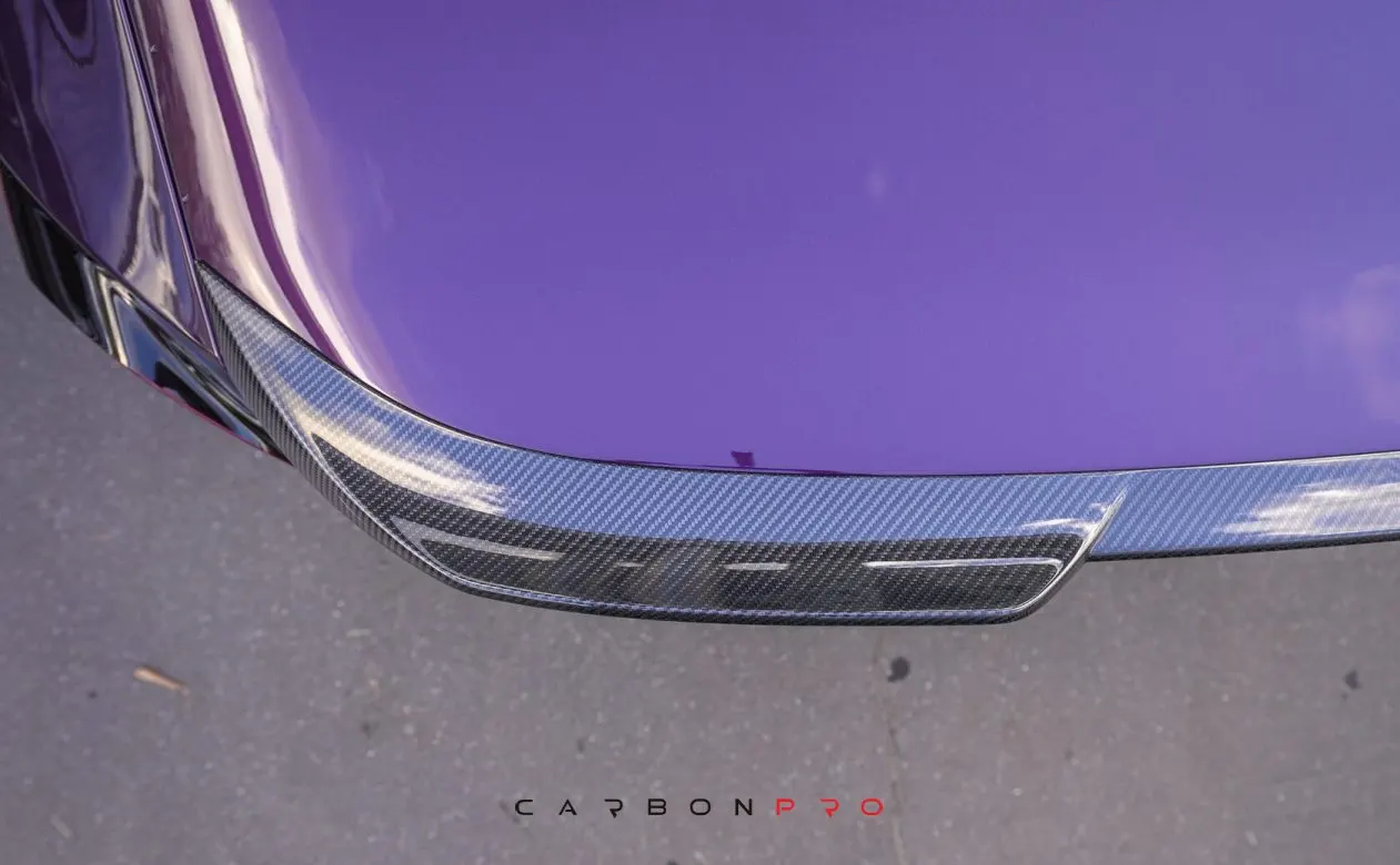 SPORT TECH Spoiler