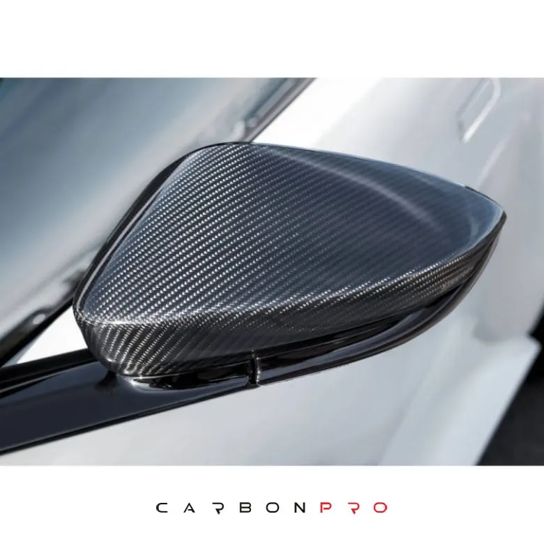 Mirror cover in carbon