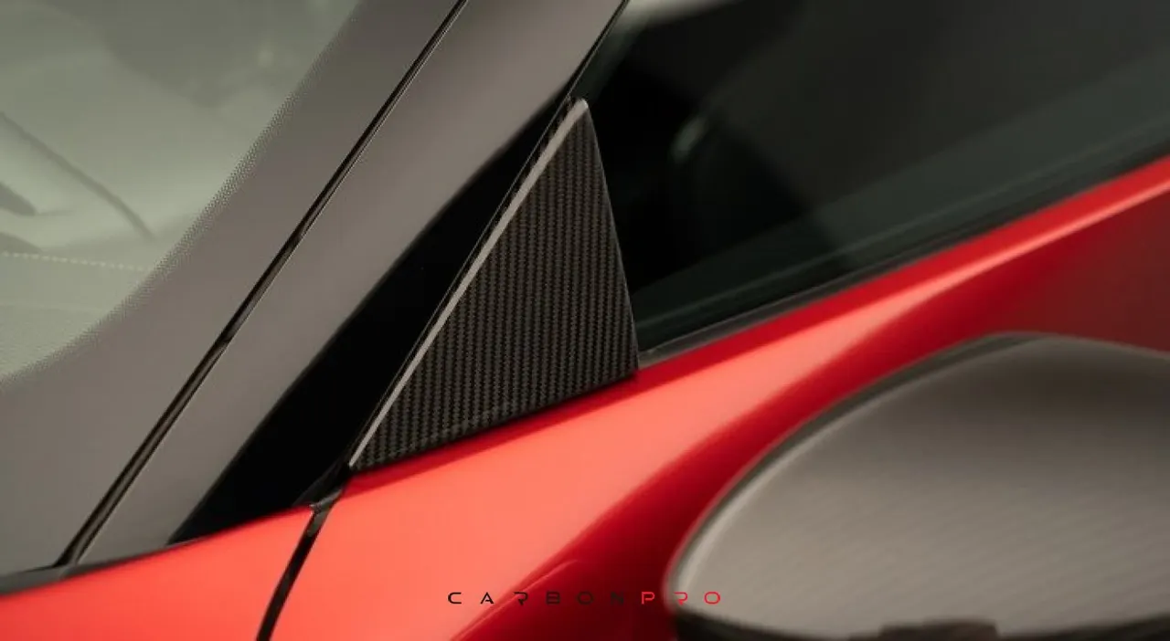 TRIANGLE COVER FOR SIDE WINDOW