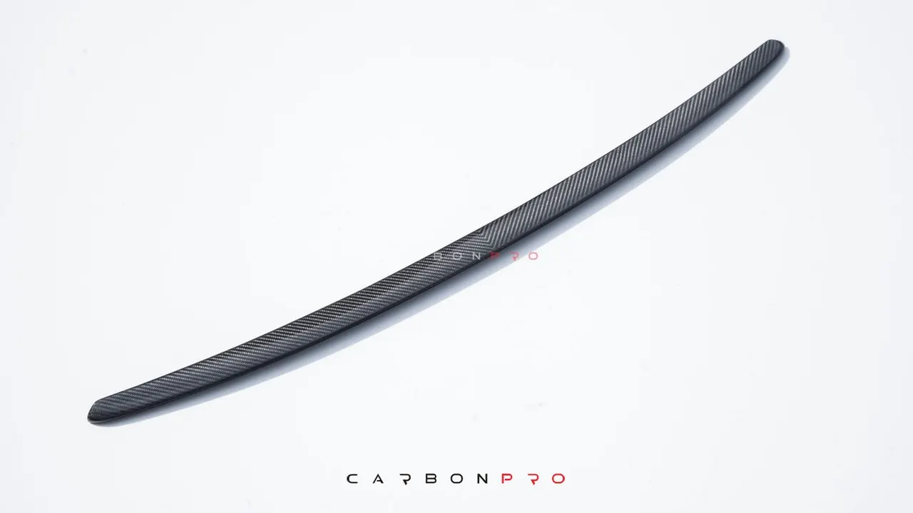 Trunk spoiler