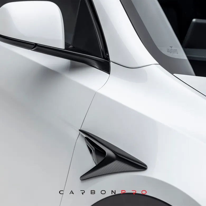 Ventilation openings on the fenders Tesla Model Y Aero