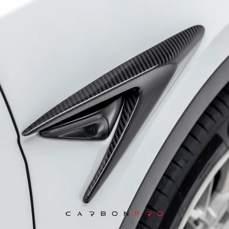Ventilation openings on the fenders Tesla Model Y Aero
