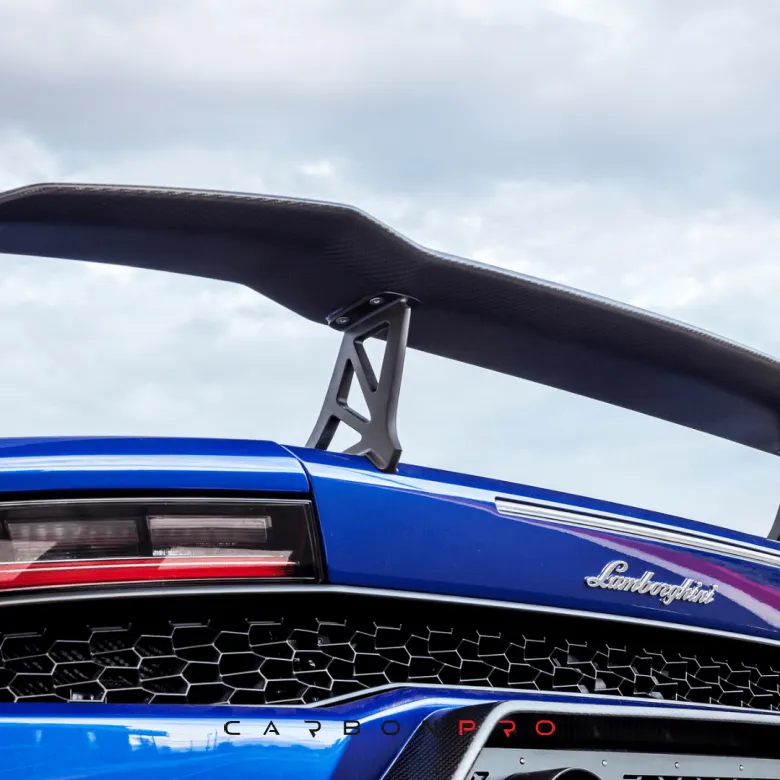 Wing Lamborghini Huracan Novara Edizione Aero with aluminum mounts