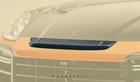 Air intake front of engine bonnet