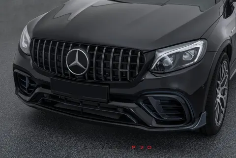 Carbon side fascia attachments glossy or matt