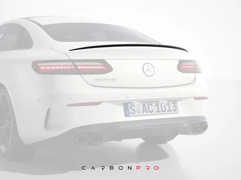 Carbon trunk spoiler