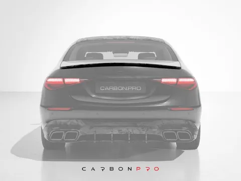 Carbon trunk spoiler