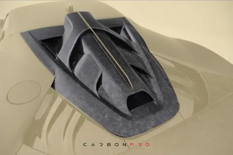 Engine bonnet with air intake