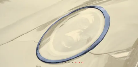 Headlight cover – visible carbon