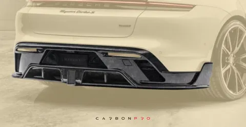 Rear diffuser with diffuser board and brake lights