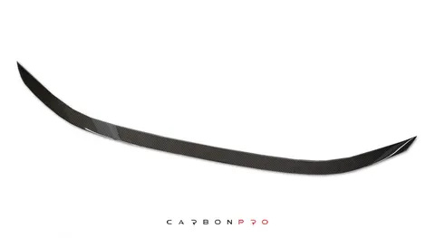Rear spoiler lip
