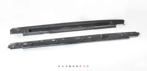 Side skirt blades