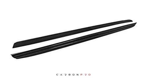 Side skirts with logo