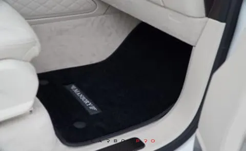 Velour floor mats – with leather edging