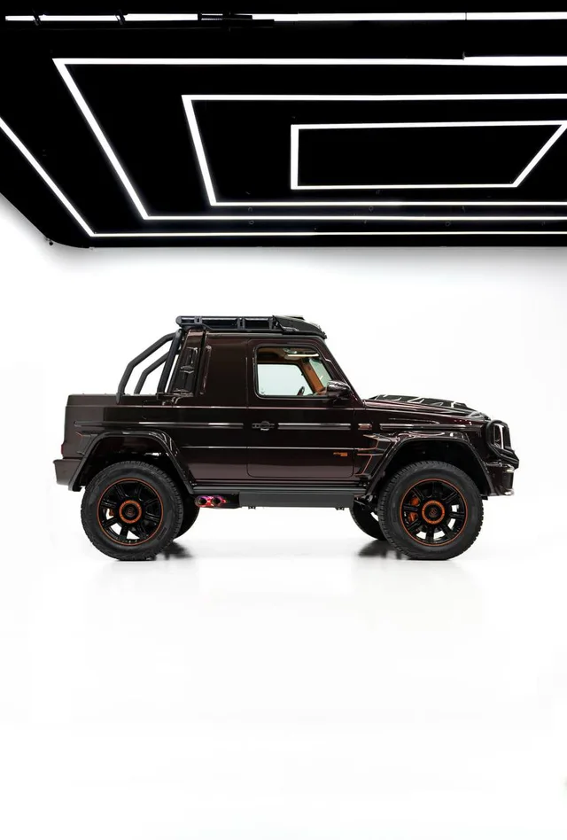 BRABUS 900 Crawler