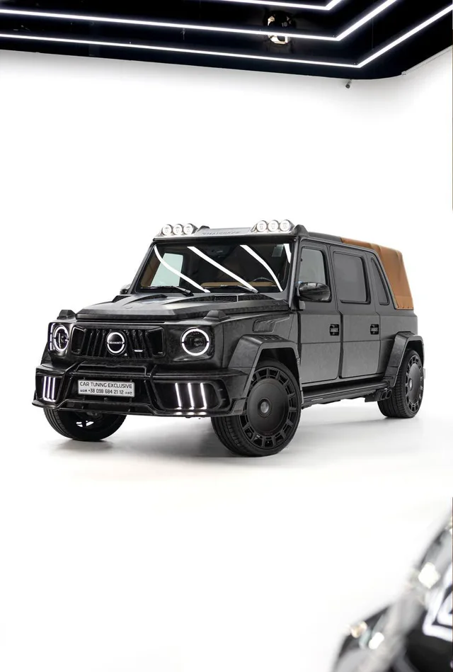 Mercedes-Benz G-Class MANSORY Open-Top Rear Lounge