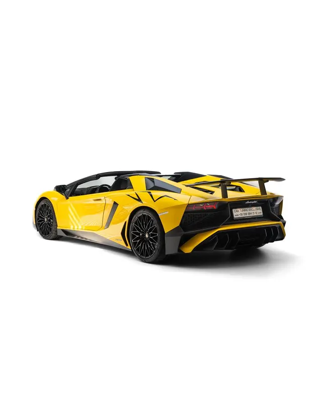 Lamborghini Aventador SV Roadster